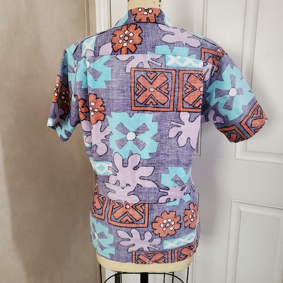 HAWAII Shirt - Picture 9 of 10